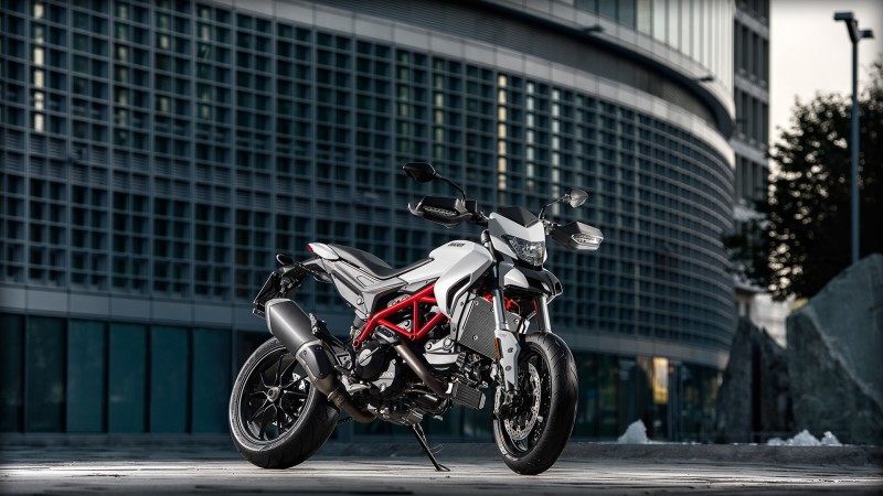 Ducati Hypermotard 939